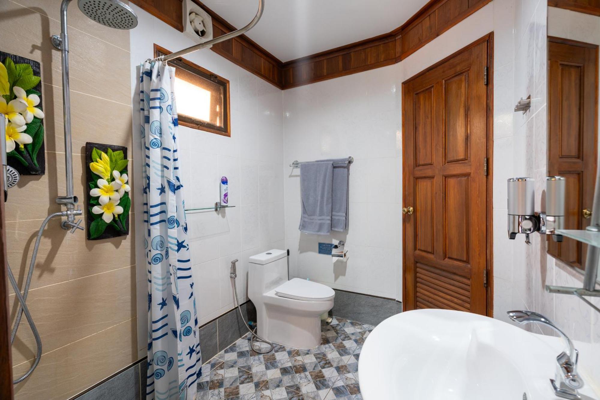Villa Ayutthaya At Kantiang Bay Ko Lanta Kültér fotó